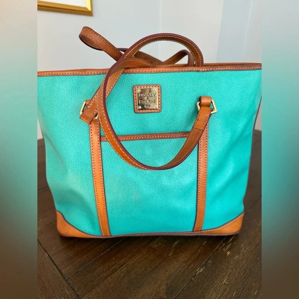 Dooney & Bourke tote bag Lexington